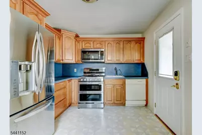 5 Reaville Ct, Parsippany, NJ 07054 - Photo 20