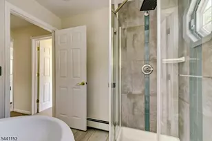 5 Reaville Ct, Parsippany, NJ 07054 - Photo 30