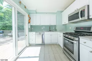 443 Mt Prospect Ave, Clifton, NJ 07012 - Photo 8