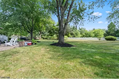 15 Williamsburg Ct, Montgomery Township, NJ 08558 - Photo 48