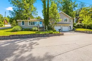 139 Mohawk Trail, Wayne, NJ 07470 - Photo 1