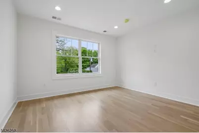 4 Shadylawn Dr, Madison, NJ 07940 - Photo 32
