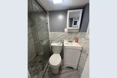 27 Richelieu Ter, Newark, NJ 07106 - Photo 6
