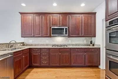 28 Briar Ct, Hardyston Township, NJ 07419 - Photo 12