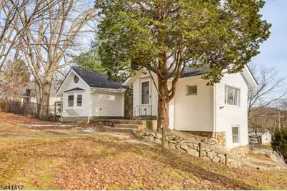 10 Ridge Rd, Stanhope, NJ 07874 - Photo 2