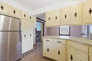 20 Sunnyside Rd, West Orange Township, NJ 07052 - Photo 14