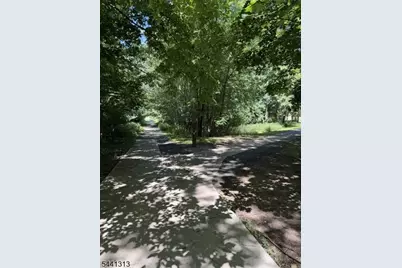 138 Bessida St, Bloomfield, NJ 07003 - Photo 20