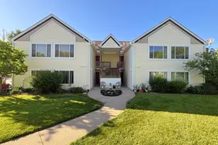 135 Falcon Ridge Way, Hamburg, NJ 07419 - Photo 2