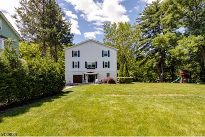 12 Forest Ave, Cranford Township, NJ 07016 - Photo 2