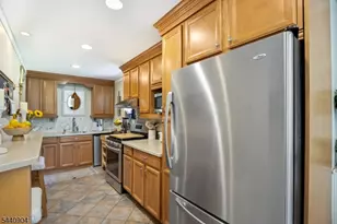 124 Dover Chester Rd, Randolph Township, NJ 07869 - Photo 6