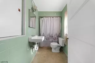 171 Madeline Ave, Clifton, NJ 07011 - Photo 10