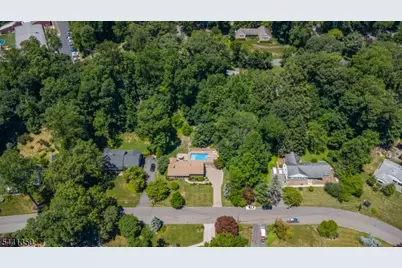 36 Leamoor Dr, Morris Plains, NJ 07950 - Photo 48