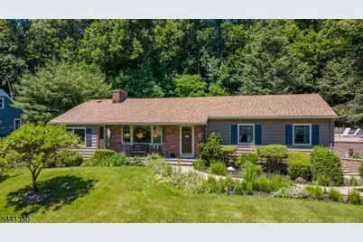 36 Leamoor Dr, Morris Plains, NJ 07950 - Photo 2