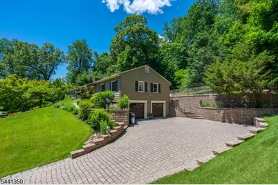 36 Leamoor Dr, Morris Plains, NJ 07950 - Photo 6