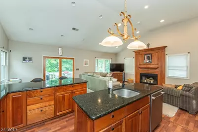 101 Rolling Ridge Rd, West Milford Twp., NJ 07480 - Photo 6