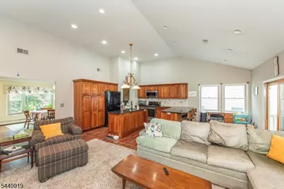 101 Rolling Ridge Rd, West Milford Twp., NJ 07480 - Photo 4