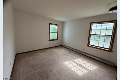 124 Perryville Rd, Union Township, NJ 08867 - Photo 32