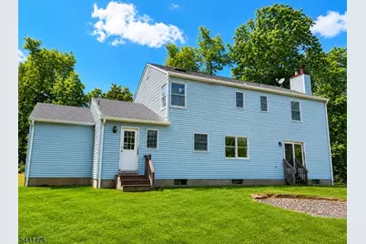 124 Perryville Rd, Union Township, NJ 08867 - Photo 2