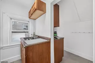 41 Berkeley Pl, Bloomfield, NJ 07003 - Photo 14