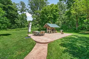 2 Pine Ct, Bethlehem Township, NJ 08804 - Photo 2