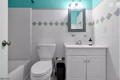 19 Delavan Ct, New Brunswick, NJ 08901 - Photo 30