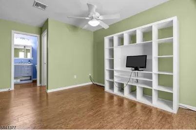 19 Delavan Ct, New Brunswick, NJ 08901 - Photo 22