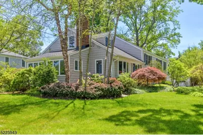 24 Thackeray Dr, Millburn, NJ 07078 - Photo 6