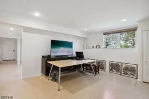 24 Thackeray Dr, Millburn, NJ 07078 - Photo 32
