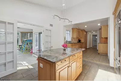 24 Thackeray Dr, Millburn, NJ 07078 - Photo 18