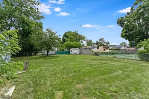 425 New Market Rd, Piscataway Township, NJ 08854 - Photo 18