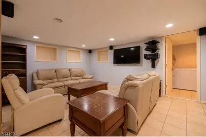 47 Boyden Pkwy, Maplewood, NJ 07040 - Photo 16