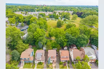 47 Boyden Pkwy, Maplewood, NJ 07040 - Photo 24