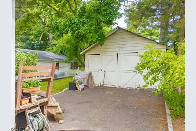 47 Boyden Pkwy, Maplewood, NJ 07040 - Photo 34