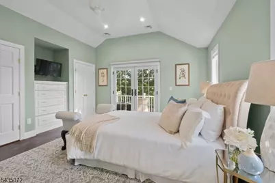 7 Birdseye Gln, Verona, NJ 07044 - Photo 22