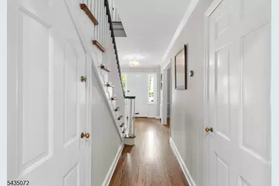 7 Birdseye Gln, Verona, NJ 07044 - Photo 20