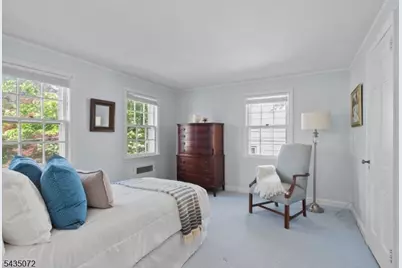 7 Birdseye Gln, Verona, NJ 07044 - Photo 32