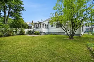 727 Palisade Rd, Union Township, NJ 07083 - Photo 26