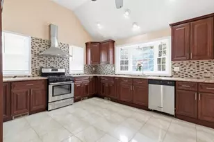 95 Sycamore Ave, Livingston, NJ 07039 - Photo 2