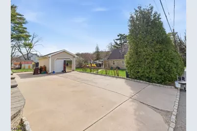 95 Sycamore Ave, Livingston, NJ 07039 - Photo 16