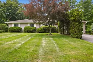 41 Carey Rd, Roxbury Township, NJ 07876 - Photo 2