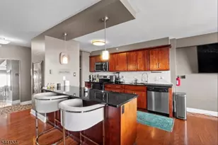 60 Parkway Dr, East Orange, NJ 07017 - Photo 4
