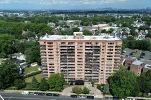 60 Parkway Dr, East Orange, NJ 07017 - Photo 20