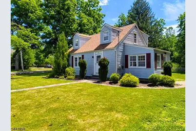 61 East Ave, Washington Township, NJ 07853 - Photo 2