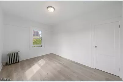 714 Chandler Ave, Linden, NJ 07036 - Photo 14