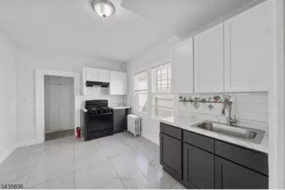 714 Chandler Ave, Linden, NJ 07036 - Photo 6