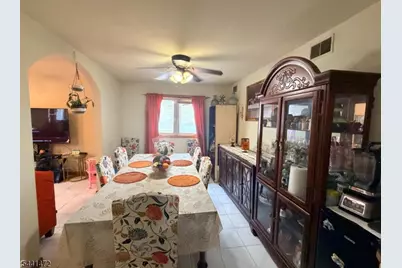 47 Cleveland St, Belleville, NJ 07109 - Photo 4