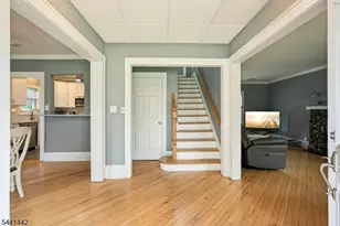 377 Hollywood Ave, Fairfield, NJ 07004 - Photo 6