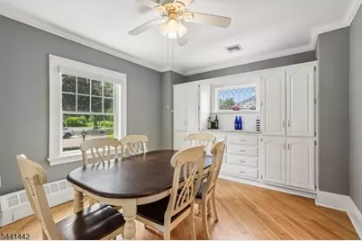 377 Hollywood Ave, Fairfield, NJ 07004 - Photo 12