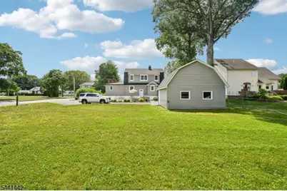 377 Hollywood Ave, Fairfield, NJ 07004 - Photo 30