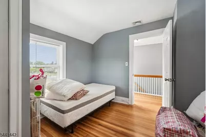 377 Hollywood Ave, Fairfield, NJ 07004 - Photo 22